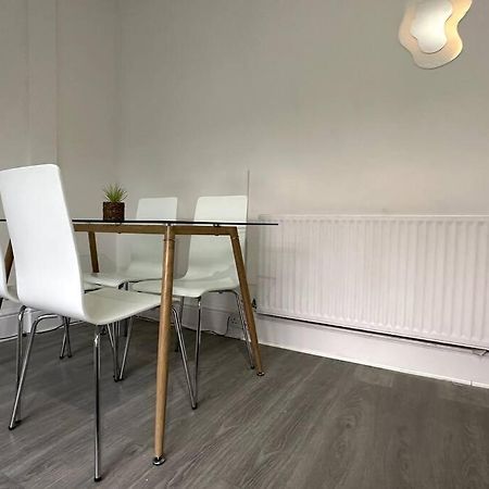 Spectacular 2 Bedroom On Tower Bridge Λονδίνο Εξωτερικό φωτογραφία