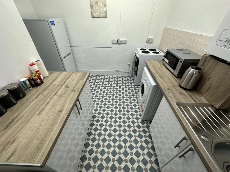 Spectacular 2 Bedroom On Tower Bridge Λονδίνο Εξωτερικό φωτογραφία