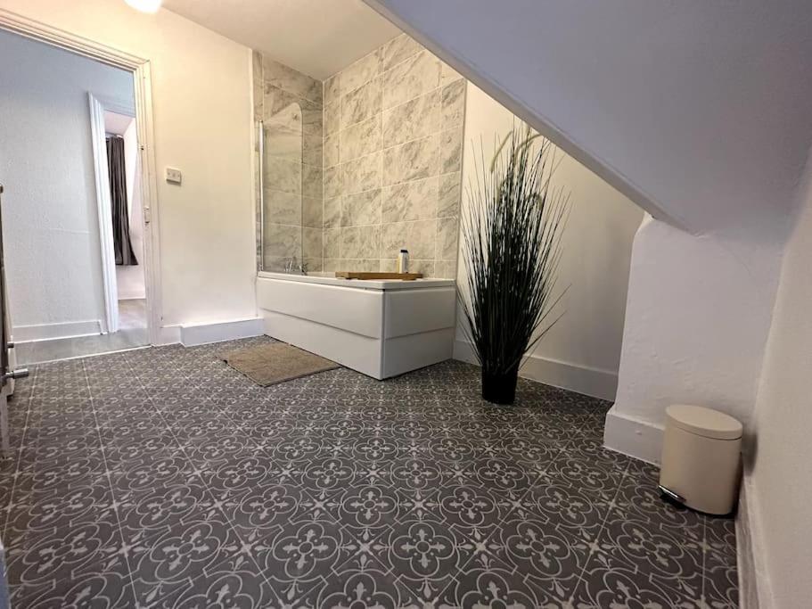 Spectacular 2 Bedroom On Tower Bridge Λονδίνο Εξωτερικό φωτογραφία